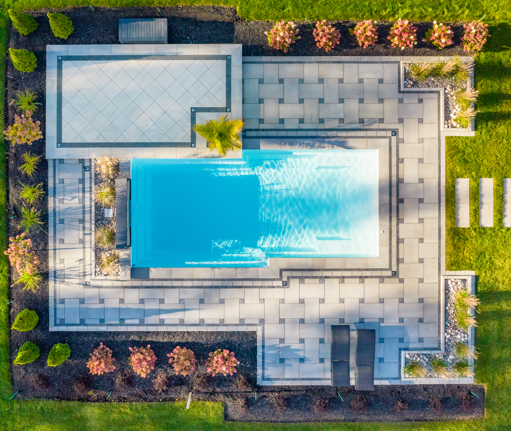 F-23 25' x 12' x 5'6''