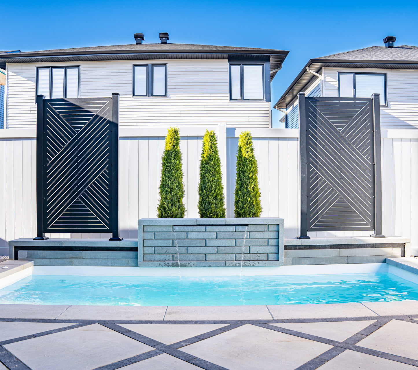 F-20 16'2'' x 10'2'' x 4'6''